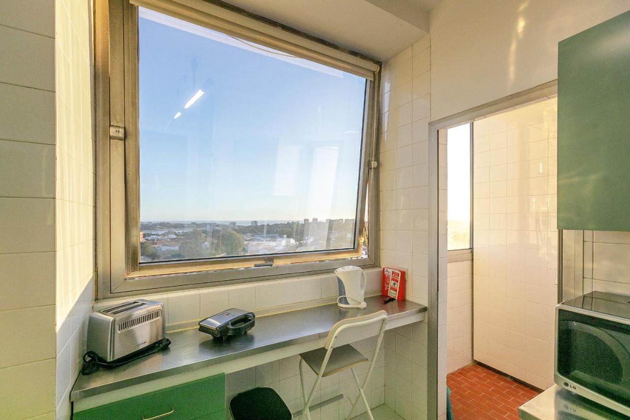 Lovelystay - Spacious 3Br Flat With Ac And Balcony Porto Eksteriør bilde